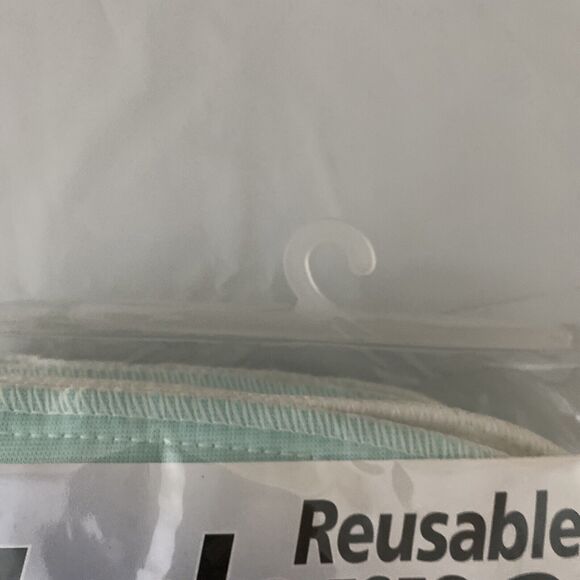 RMS Reusable Washable Underpad Bedding Protection Waterproof 18 in x 24 in - Picture 9 of 10